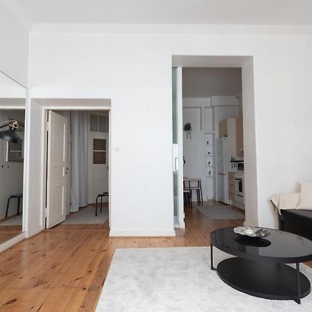 Idyllinen Valoisa Huoneisto Ullanlinnassa. Helsinki Extérieur photo