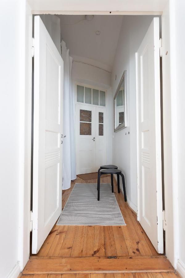 Idyllinen Valoisa Huoneisto Ullanlinnassa. Helsinki Extérieur photo